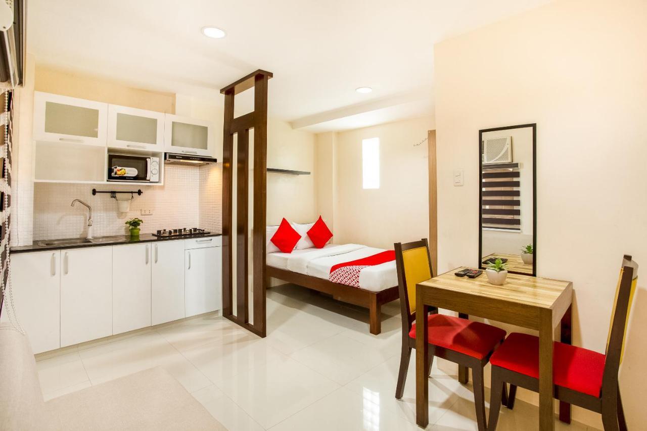 Oyo 199 Solange Apartelle Davao Exterior foto