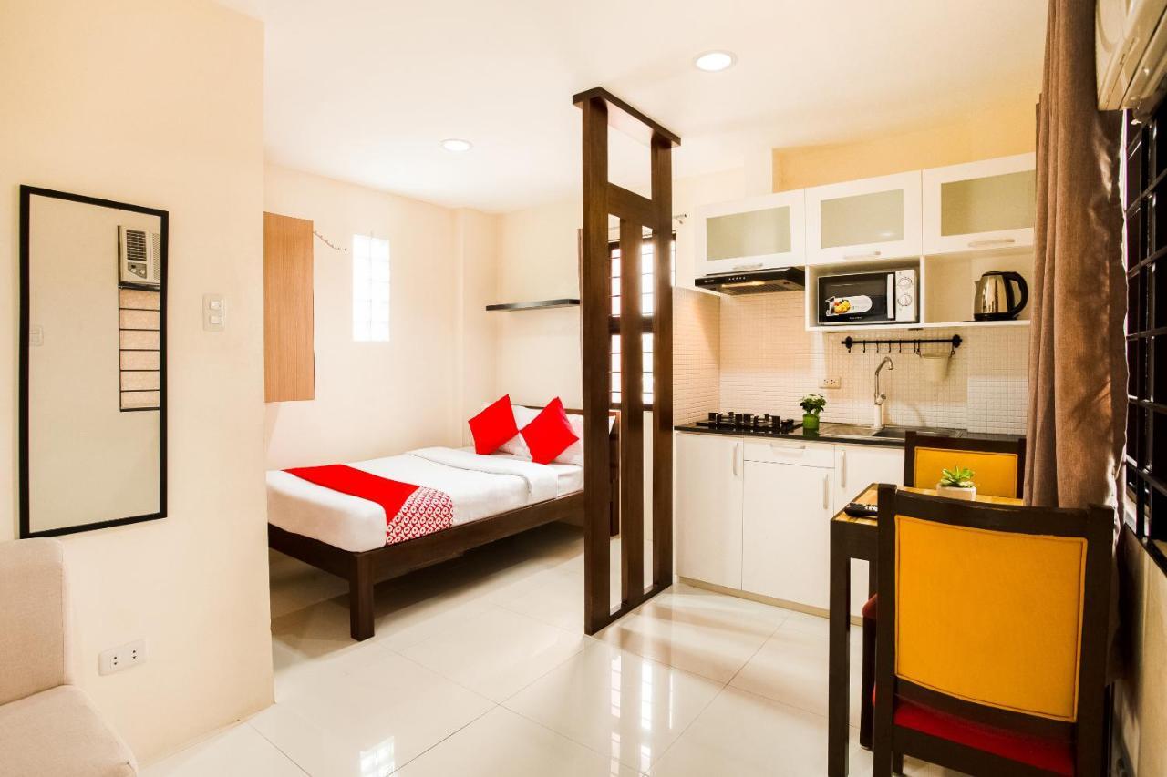 Oyo 199 Solange Apartelle Davao Exterior foto