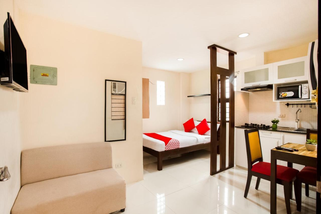 Oyo 199 Solange Apartelle Davao Exterior foto